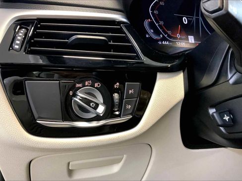 Certified 2023 BMW 540i xDrive w/ Dynamic Handling Package image 35