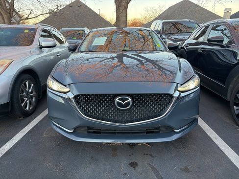 Used 2021 MAZDA MAZDA6 Carbon Edition image 2