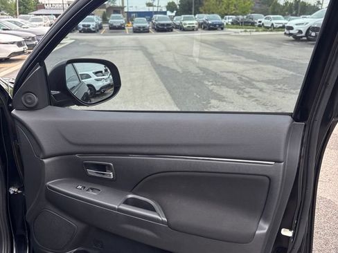Used 2017 Mitsubishi Outlander Sport ES AWD/4WD image 9