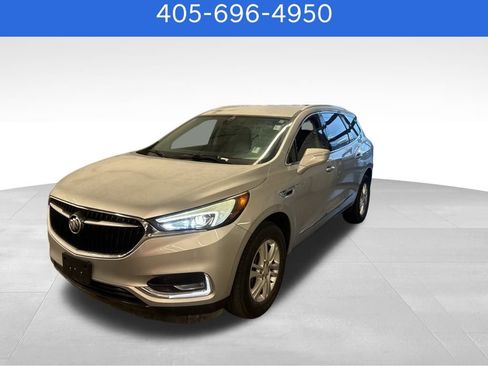 Used 2019 Buick Enclave Essence image 1