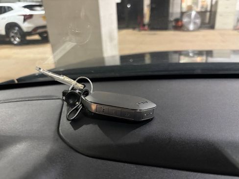 Used 2025 Kia K4 FWD image 21
