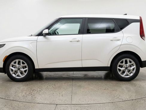 Used 2025 Kia Soul LX w/ LX Technology Package image 5