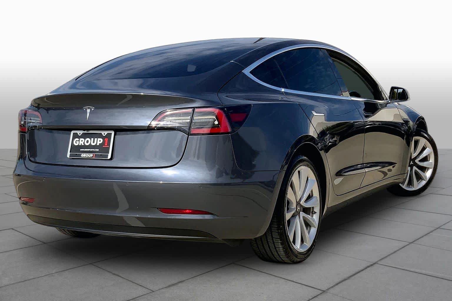 Used 2019 Tesla Model 3 Standard Range Plus RWD image 11