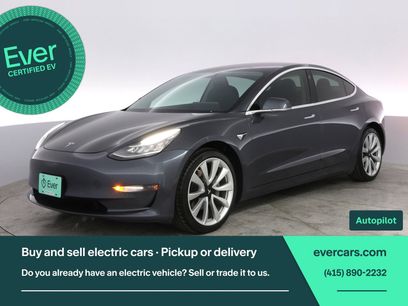 Used 2019 Tesla Model 3 Standard Range Plus