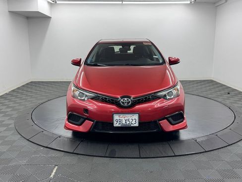 Used 2018 Toyota Corolla iM w/ All-Weather Mat Package FWD image 3