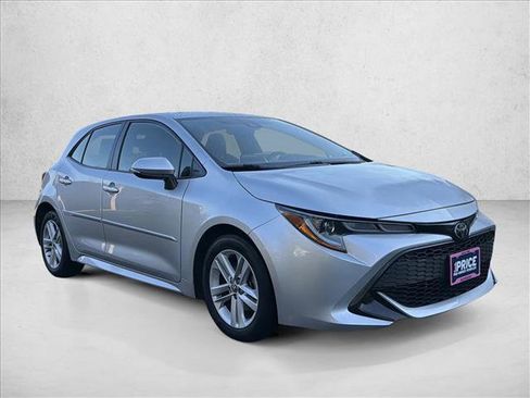 Used 2022 Toyota Corolla SE image 3