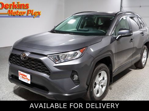 Used 2021 Toyota RAV4 XLE w/ Convenience Package AWD/4WD image 1