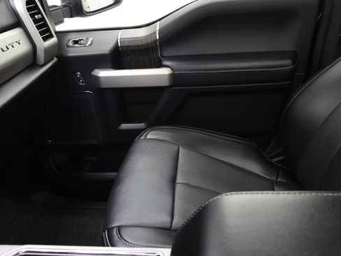 Used 2021 Ford F250 Lariat AWD/4WD image 12
