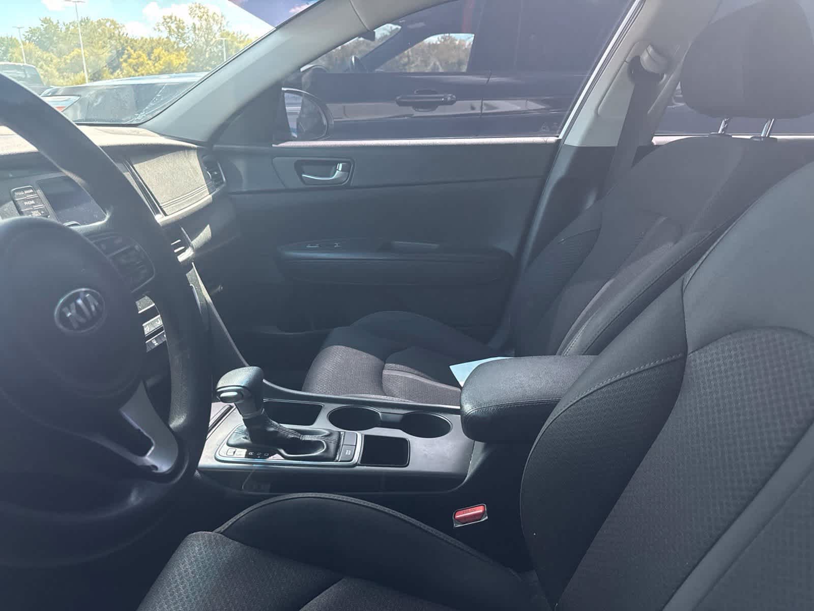 Used 2016 Kia Optima LX FWD image 31