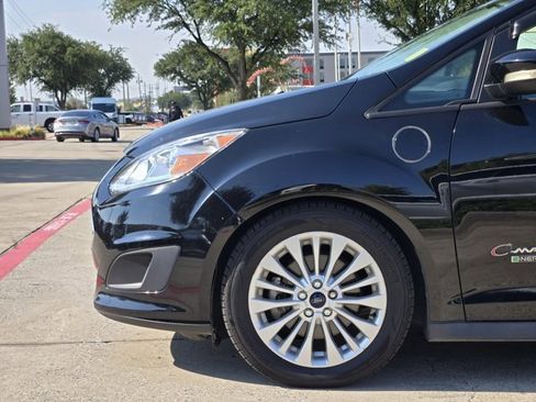 Used 2017 Ford C-MAX Energi SE w/ Equipment Group 401A image 10