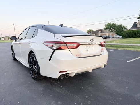 Used 2019 Toyota Camry XSE w/ Navigation Package FWD image 4