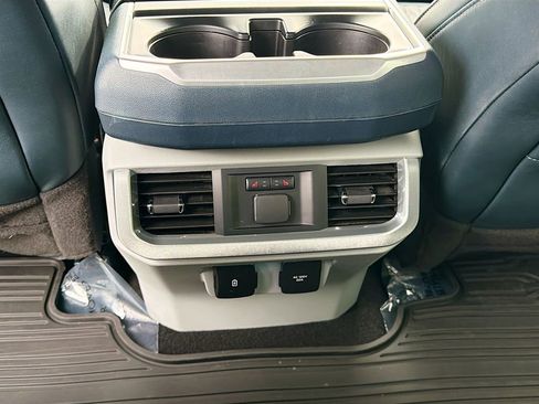 Used 2023 Ford F150 Limited image 19