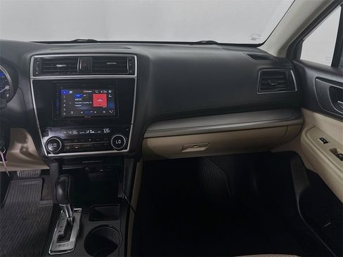 Used 2019 Subaru Outback 2.5i Premium image 20
