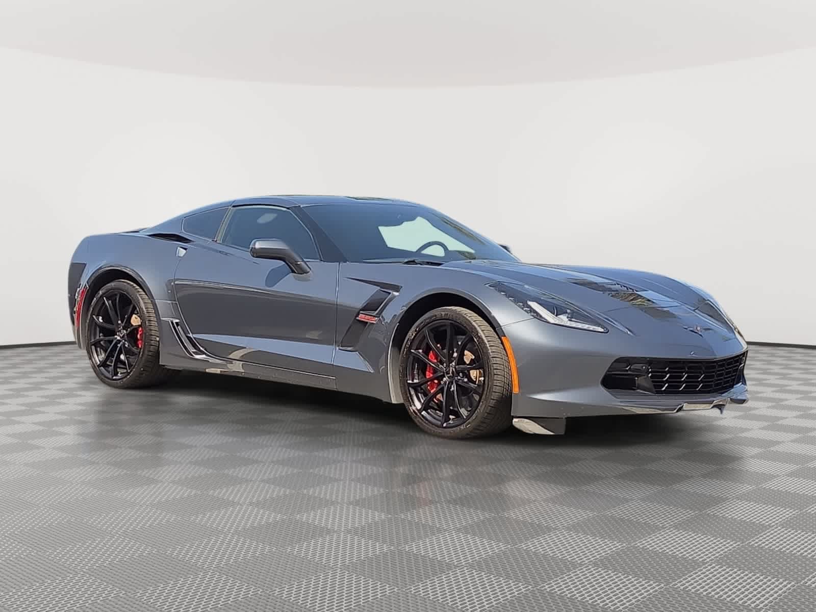 Used 2017 Chevrolet Corvette Grand Sport RWD image 3
