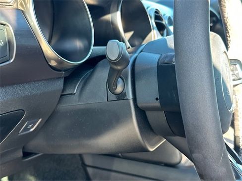 Used 2016 Ford Mustang Shelby GT350 w/ Technology Package image 27