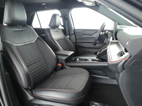 Used 2025 Ford Explorer ST-Line image 22