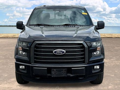 Used 2016 Ford F150 XLT w/ Equipment Group 302A Luxury image 4