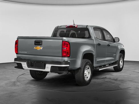 Used 2019 Chevrolet Colorado Z71 AWD/4WD image 2