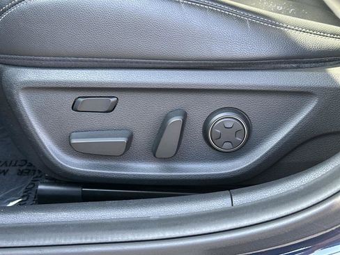 Used 2019 Genesis G70 2.0T Sport image 22