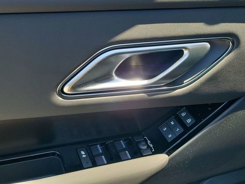 New 2026 Land Rover Range Rover Velar Dynamic SE AWD/4WD image 24