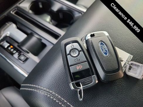 Used 2025 Ford F150 Lightning Flash image 48