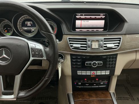 Used 2015 Mercedes-Benz E 350 4MATIC Sedan w/ Premium 1 Package image 32