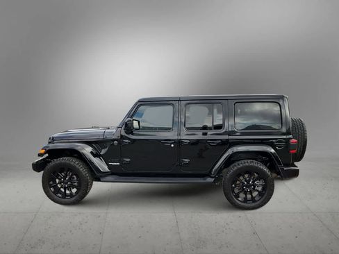 Used 2020 Jeep Wrangler Unlimited Sahara image 5