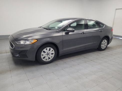 Used 2020 Ford Fusion S FWD image 2