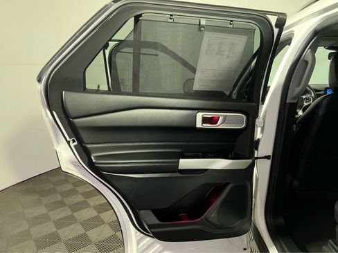 Used 2021 Ford Explorer Limited w/ Equipment Group 301A image 26