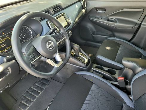 Used 2025 Nissan Versa SV w/ Trunk Package FWD image 18