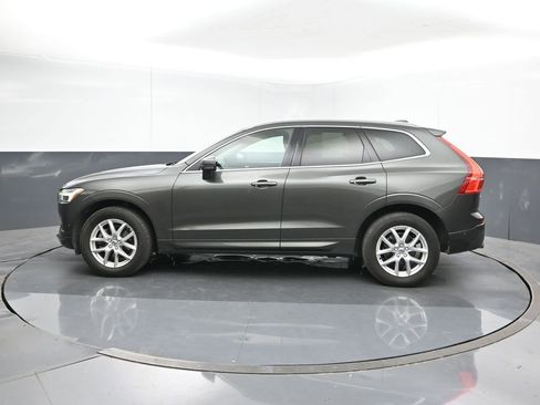Used 2019 Volvo XC60 T5 Momentum w/ Premium Package image 3
