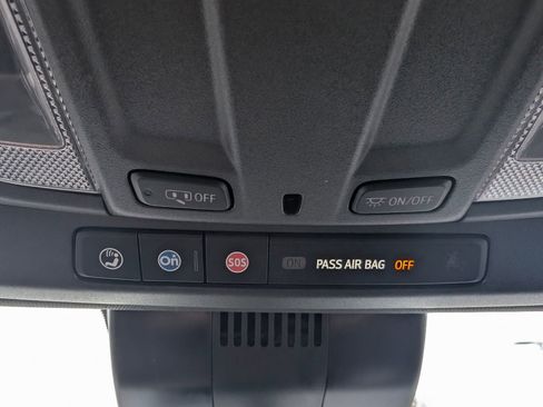 Certified 2025 GMC Sierra 1500 AT4 w/ Technology Package image 19