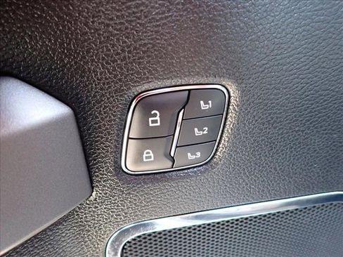 Used 2021 Ford F350 Platinum image 16