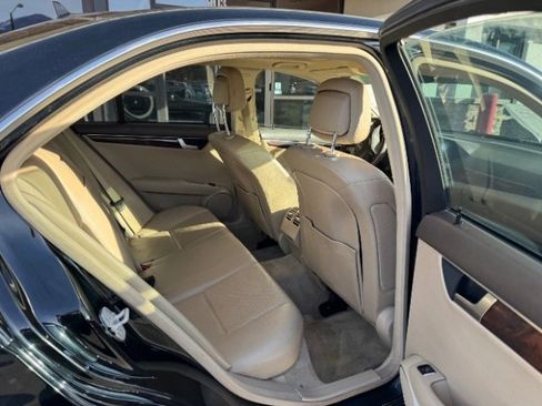 Used 2014 Mercedes-Benz C 300 4MATIC Sedan image 10