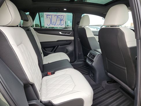 New 2026 Volkswagen Atlas Cross Sport SEL Premium R-Line image 14