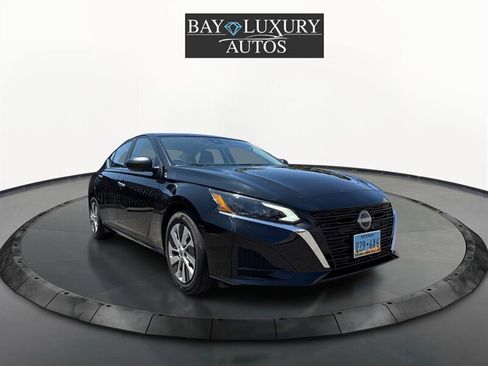 Used 2024 Nissan Altima 2.5 S image 18