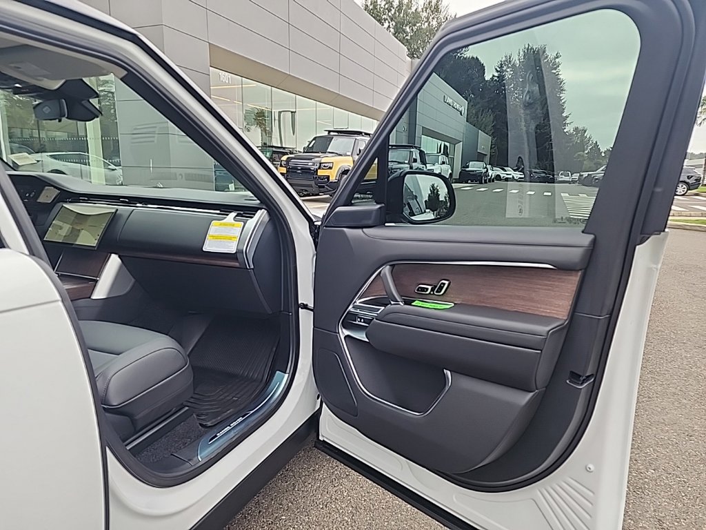 New 2027 Land Rover Range Rover SE AWD/4WD image 19