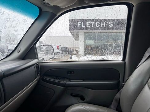 Used 2003 GMC Yukon SLT w/ 1SC Preferred Equipment Group image 13