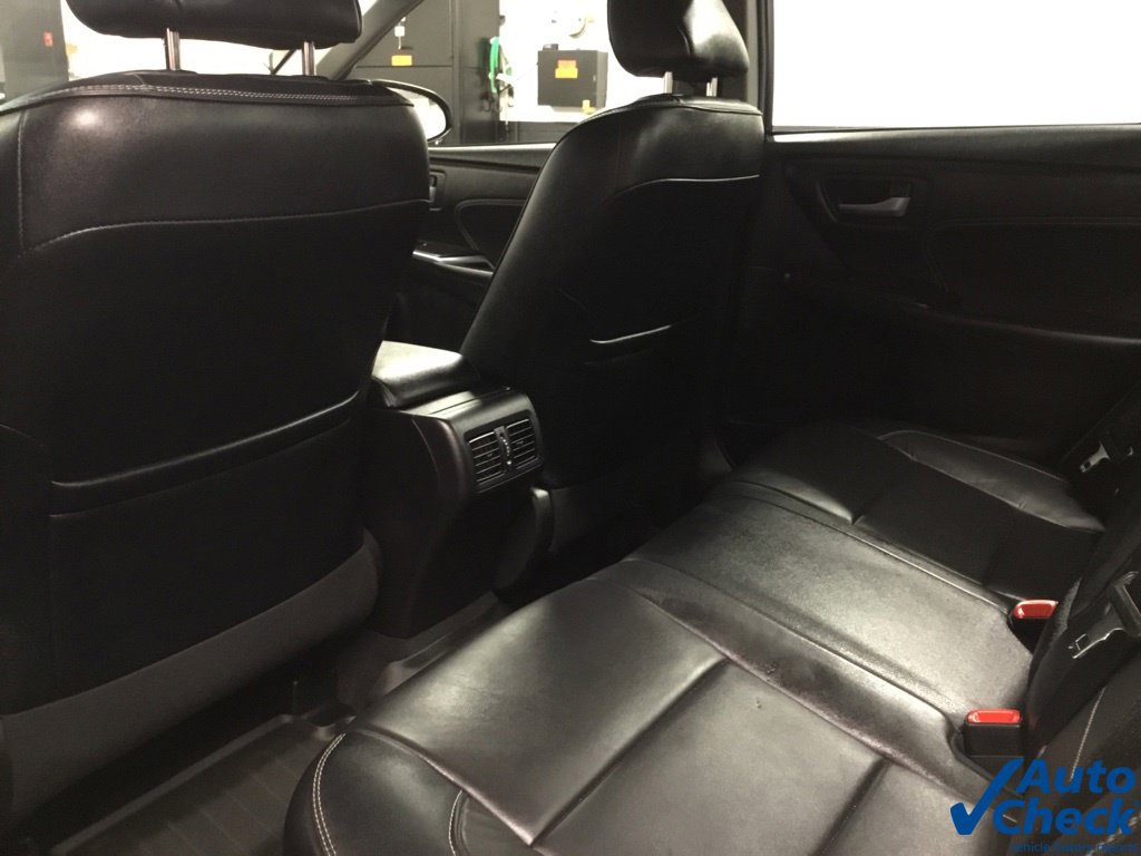 Used 2017 Toyota Camry XLE w/ Moonroof Package FWD image 30