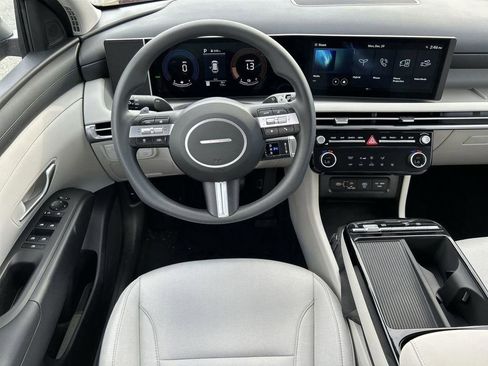 New 2026 Hyundai Tucson Blue SE image 10