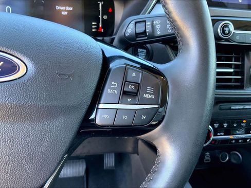 Used 2024 Ford Escape Active w/ Cold Weather Package FWD image 23