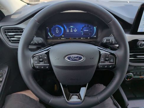 Certified 2022 Ford Escape SEL w/ Technology Package AWD/4WD image 24
