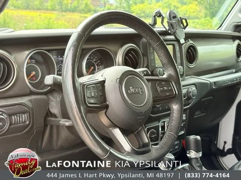 Used 2018 Jeep Wrangler Unlimited Sport S AWD/4WD image 12