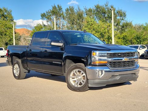 Used 2018 Chevrolet Silverado 1500 LT w/ All Star Edition image 31