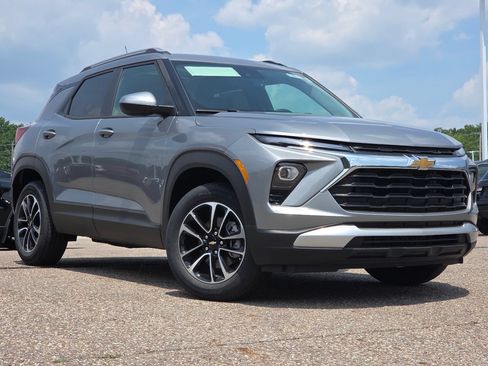 New 2026 Chevrolet TrailBlazer LT w/ Convenience Package AWD/4WD image 2