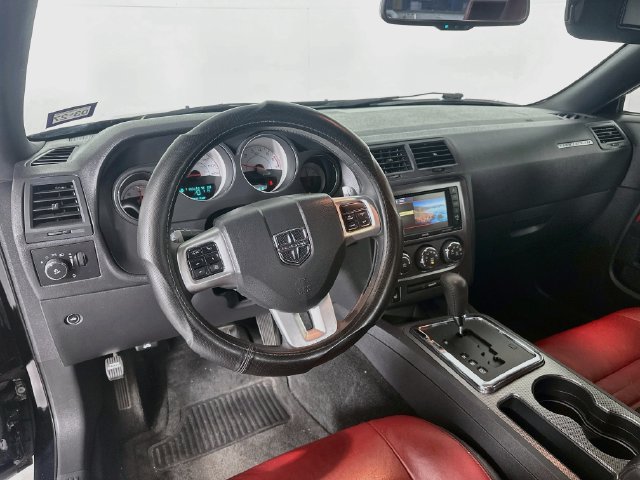 Used 2014 Dodge Challenger R/T Plus RWD image 7