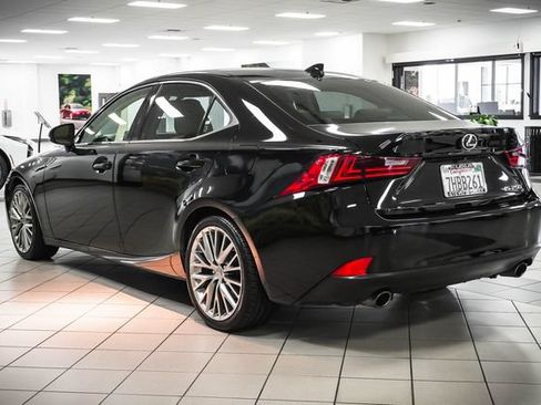 Used 2014 Lexus IS 250 w/ Navigation Package RWD image 8