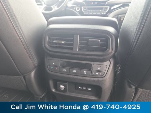 Used 2024 Honda Passport Black Edition image 22