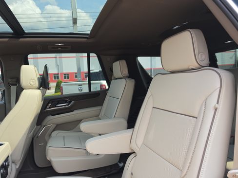 New 2026 GMC Yukon Denali w/ Advanced Technology Package AWD/4WD image 14