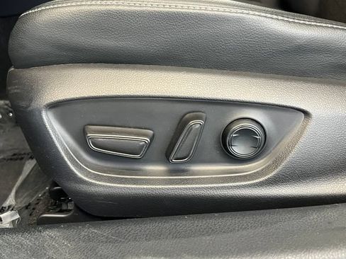 Used 2022 Toyota Camry XSE FWD image 37